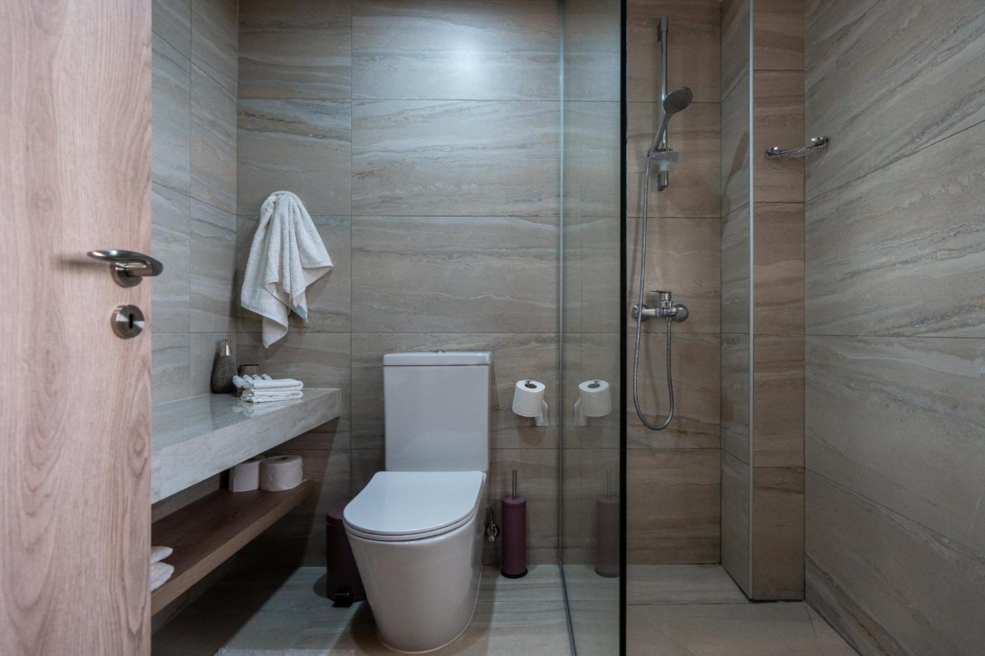 Deluxe Double or Twin Room with Pool View
