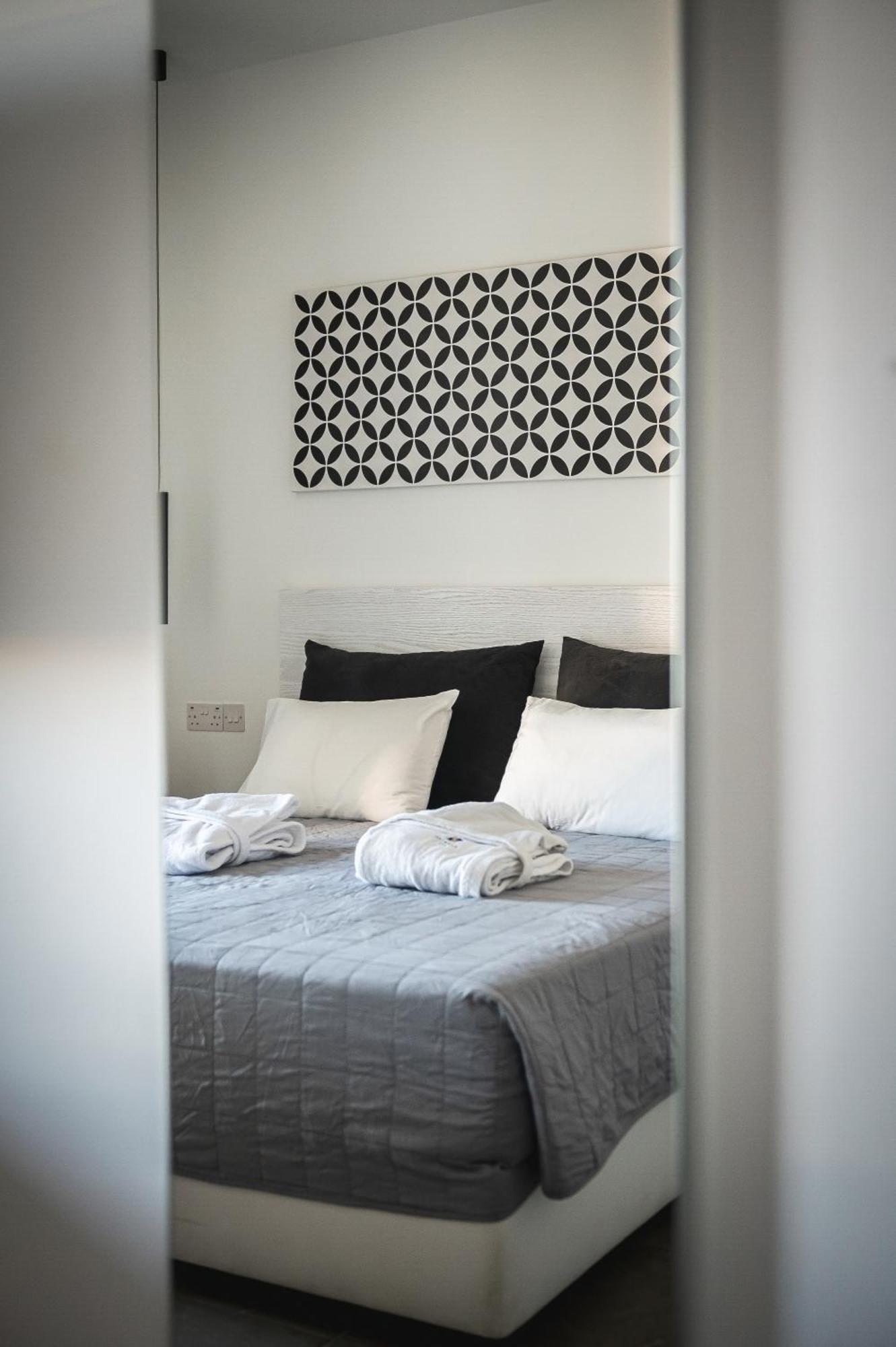 Premium Studio with Inland View