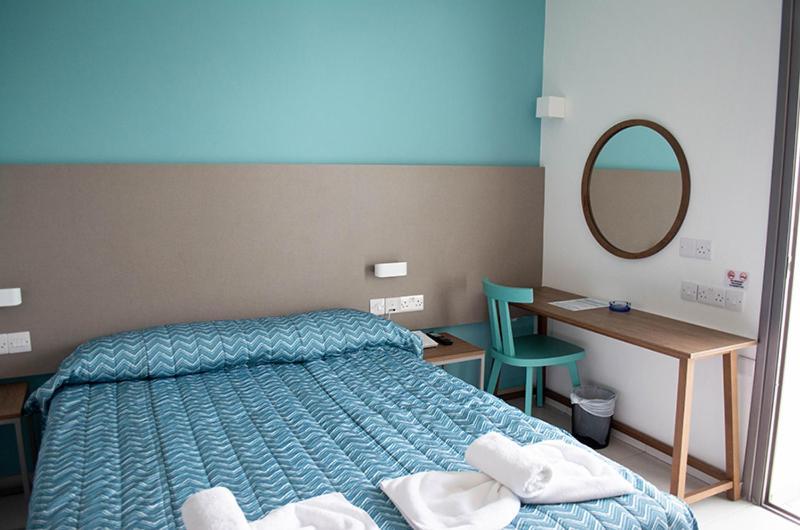 Single Room,438957198:JPEG