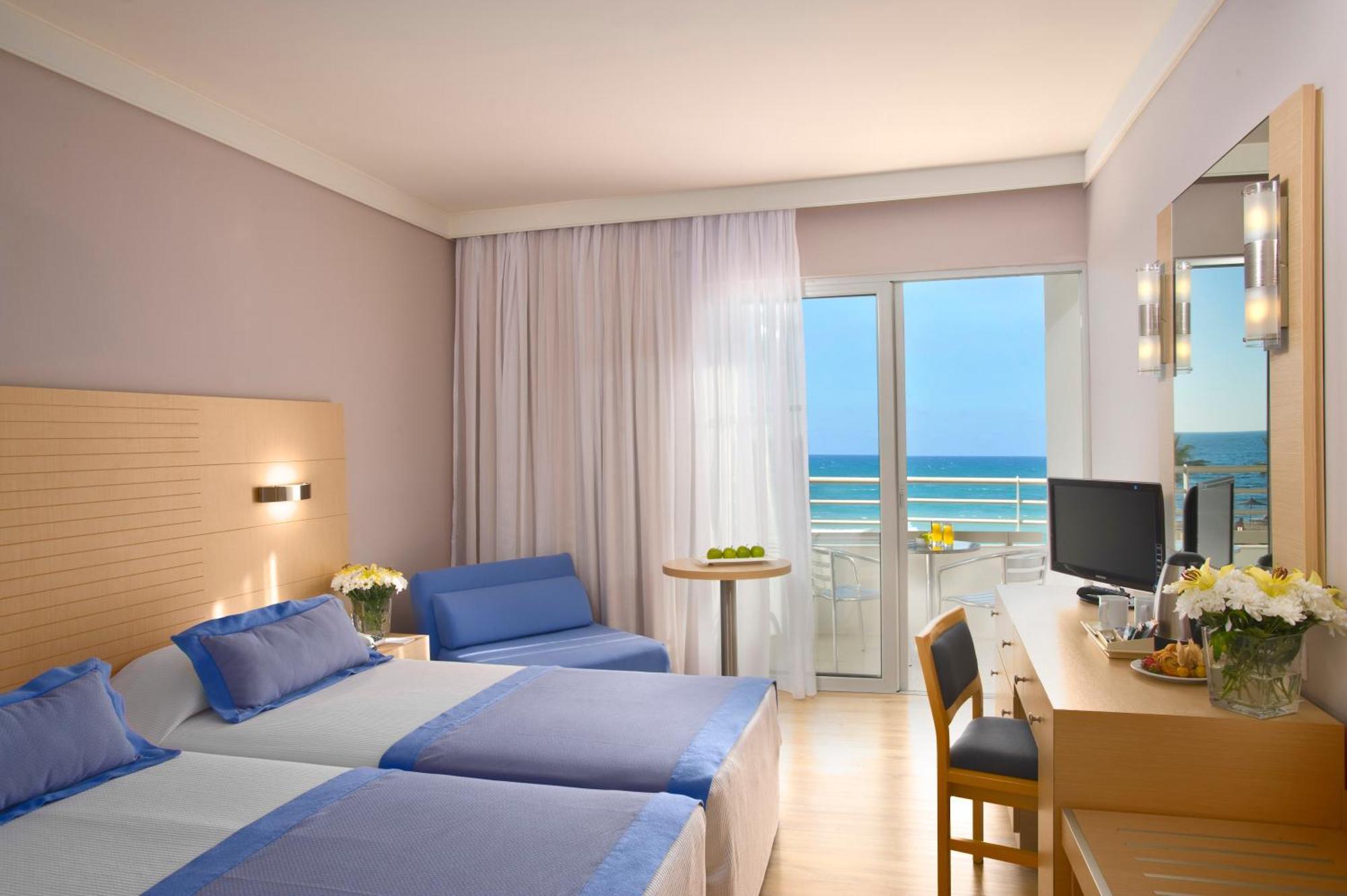 Double or Twin Room with Side Sea View