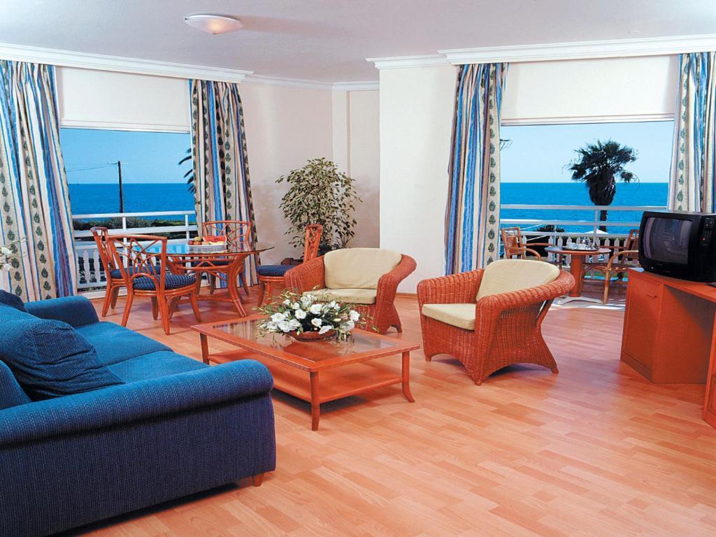 Suite con 1 Camera da Letto e Vista Mare