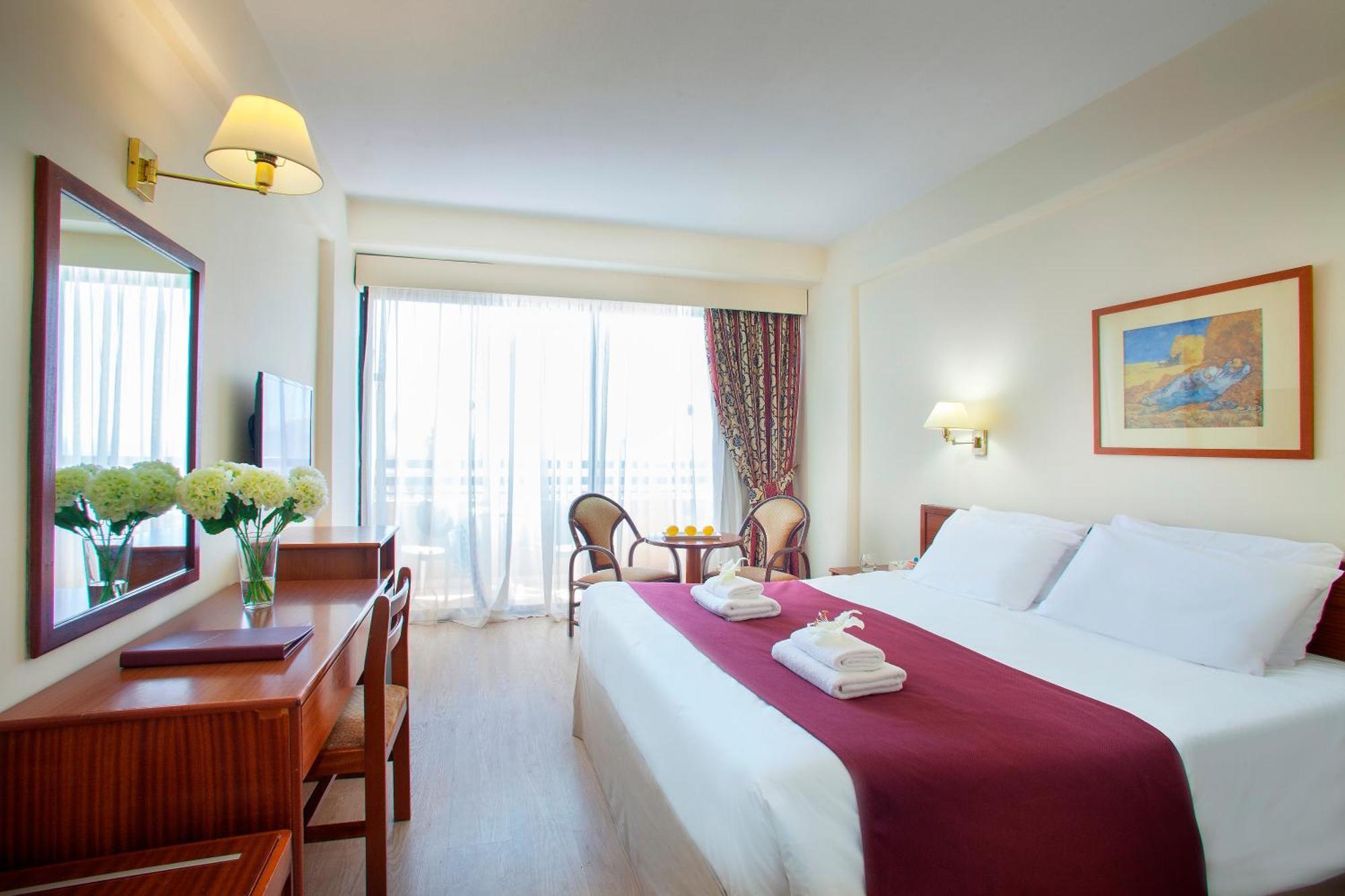 Standard Double/Twin Room with Inland View