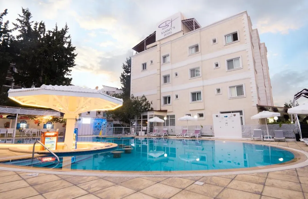 Sammy'S Hotel-1