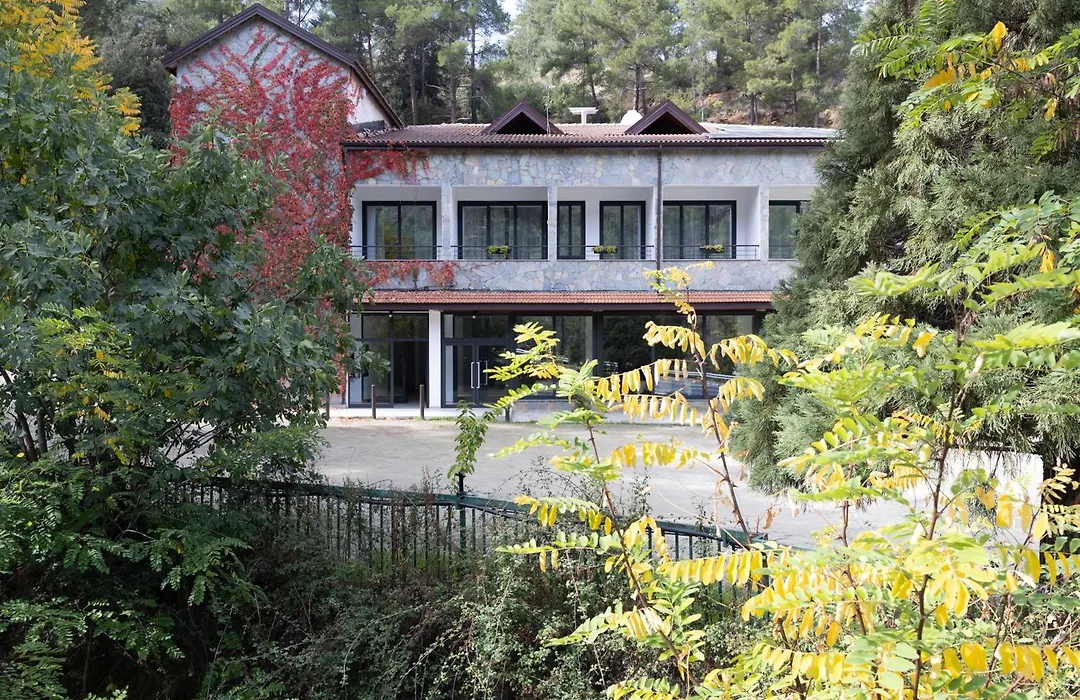 Rifugio Retreat Bed&Breakfast-1