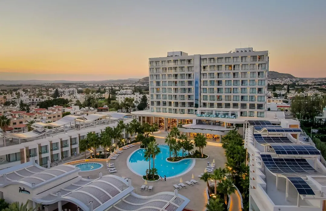 Radisson Beach Resort Larnaca-1