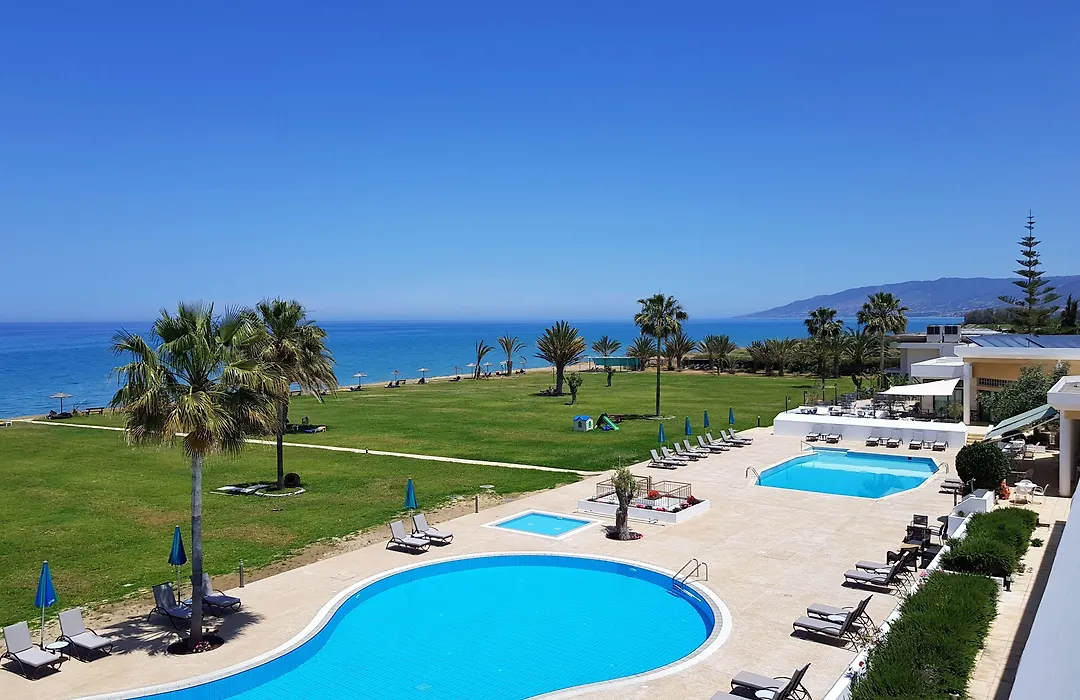 Natura Beach Hotel And Villas-1