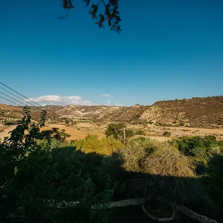 Vasilias Nikoklis Inn-2