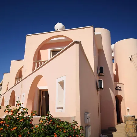 Seashell Apartments-3