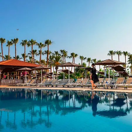 Cavo Maris Beach Hotel & Suites-3