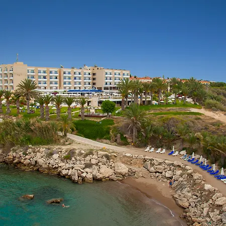 Queens Bay Hotel-2