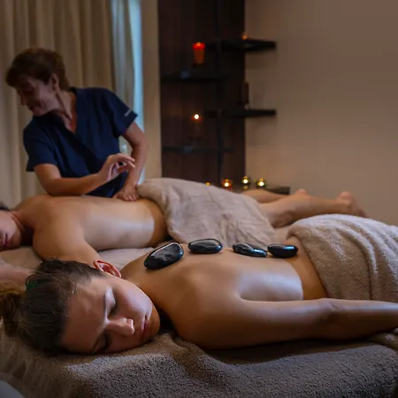 Leonardo Crystal Cove Hotel & Spa - Adults Only-3