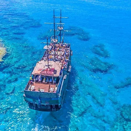 Vrissiana Boutique Beach Hotel-3