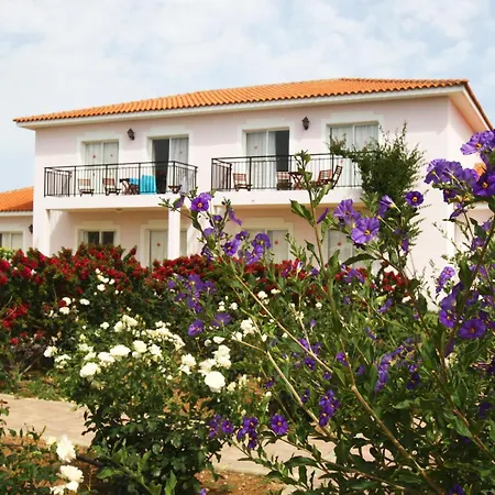 Akamanthea Holiday Village-2