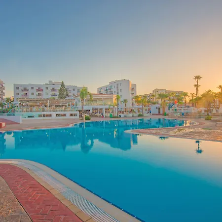 Marlita Beach Hotel Apartments-3