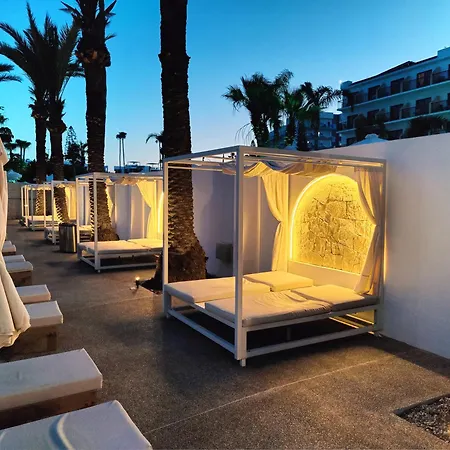 Bohemian Gardens Hotel-3