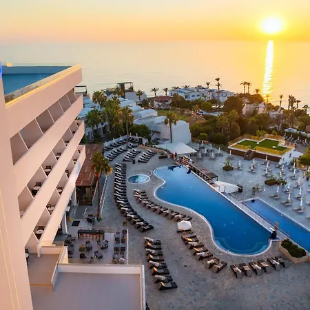 Theo Sunset Bay Hotel-2