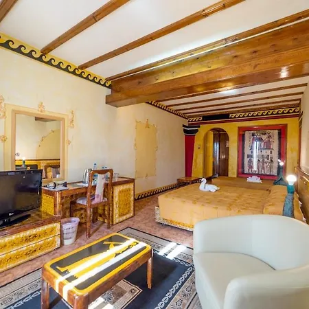 Roman Boutique Hotel-2