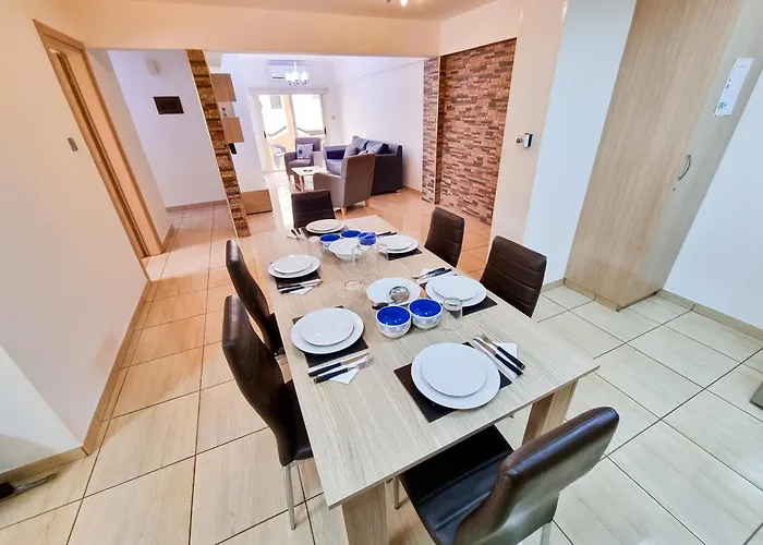 Sunbay City Rooms Larnaca, Cypr