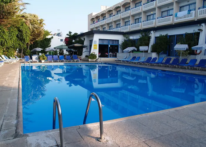 Paphiessa Hotel & Apartments Pafos, Cypr