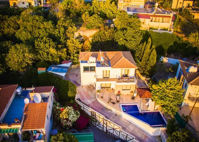 Julipapas Gardens