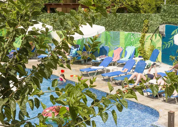 Alecos Hotel Apartments