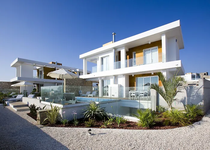 Paradise Cove Luxurious Beach Villas