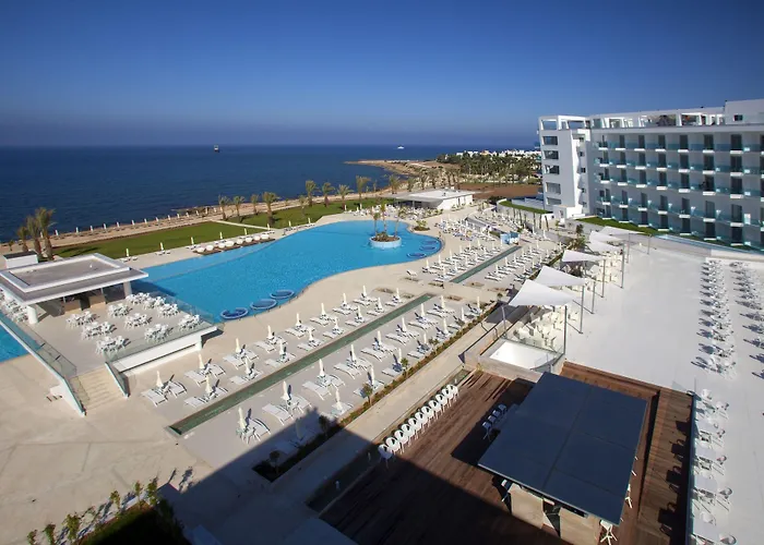 King Evelthon Beach Hotel & Resort Hlóraka, Ciprus