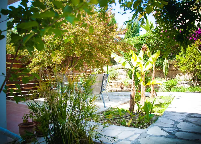 Julipapas Gardens