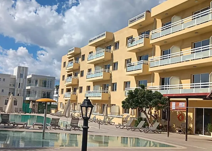 Sunquest Gardens Holiday Resort