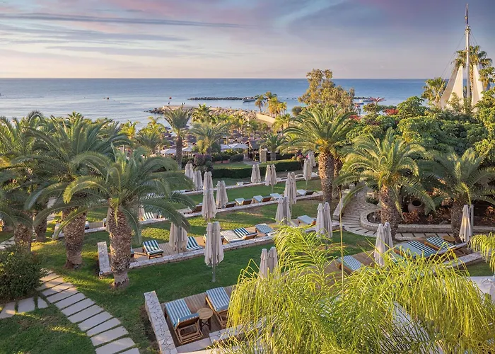 Four Seasons Hotel Agios Tychonas, Zypern