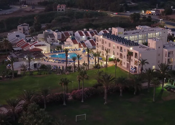 Helios Bay And Suites