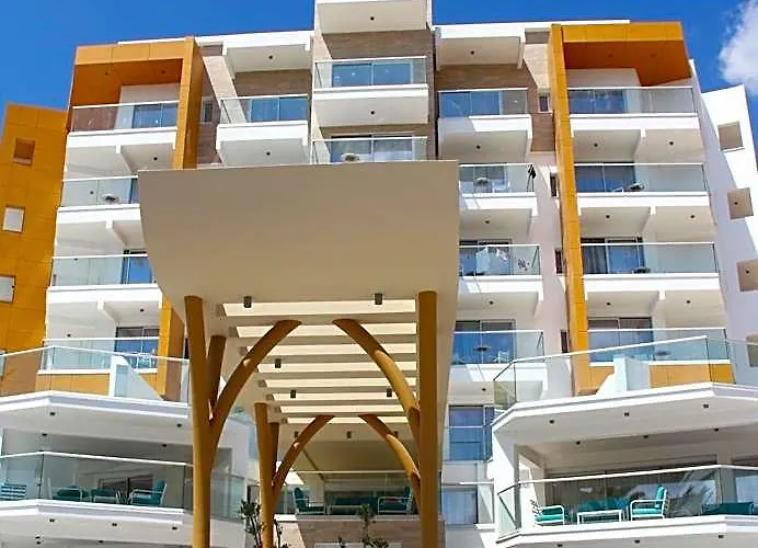 Captain Pier Hotel