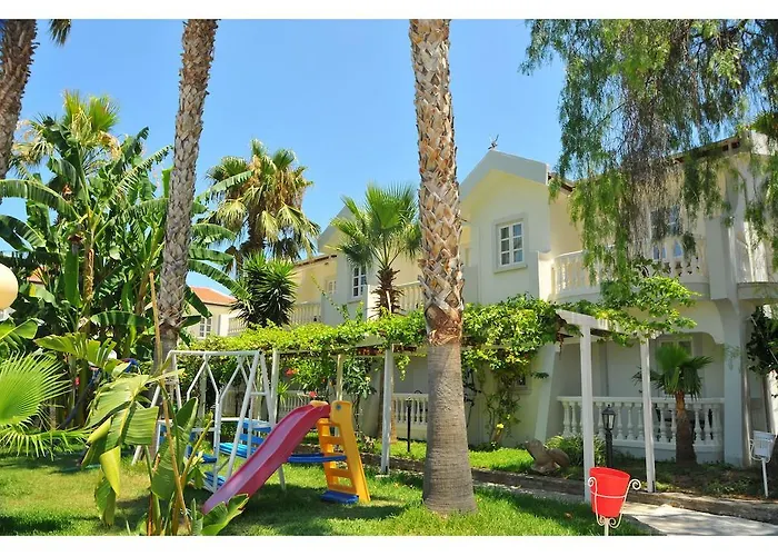 La Hotel & Resort